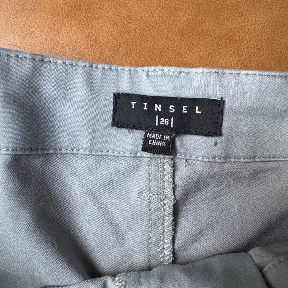 Tinsel High Waisted Skinny Utility Pants Light Grey Raw Hem Size 26 - Picture 4 of 7